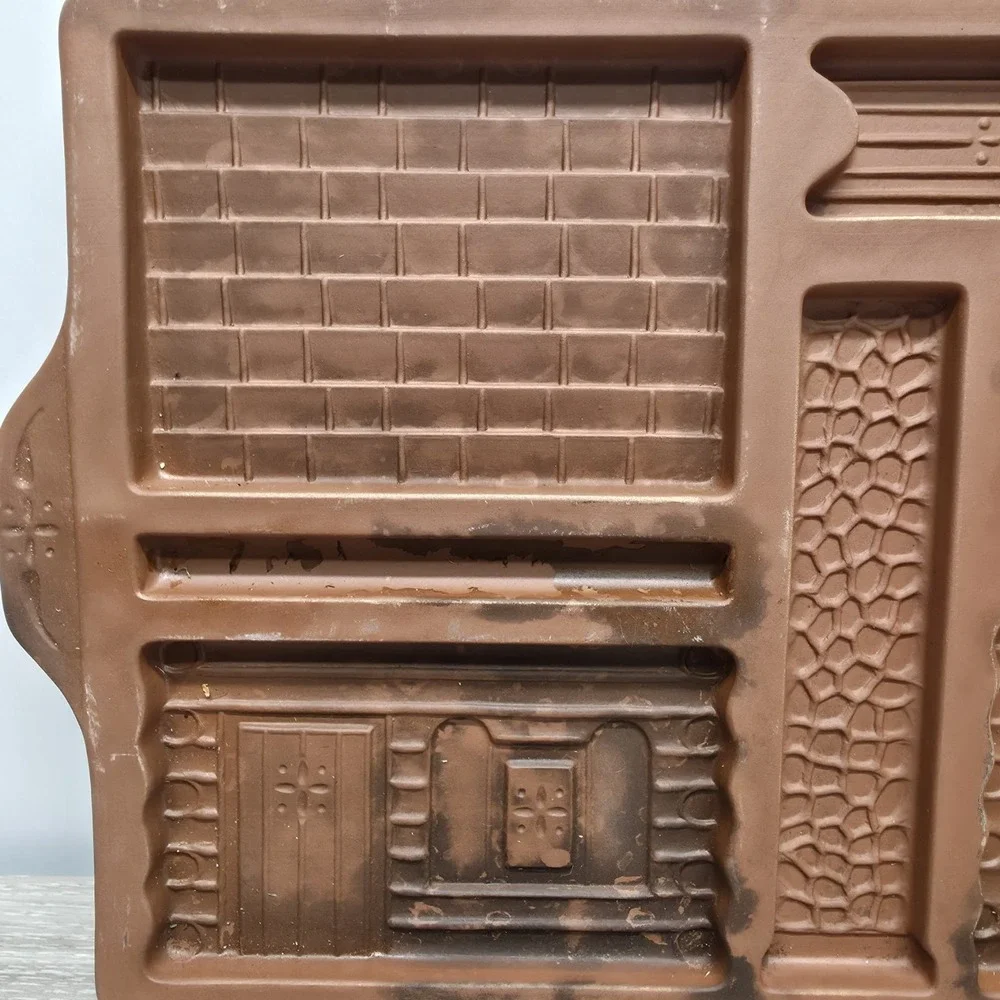 Longaberger Gingerbread House Cookie Mold Country Cabin Pottery 1996 33090